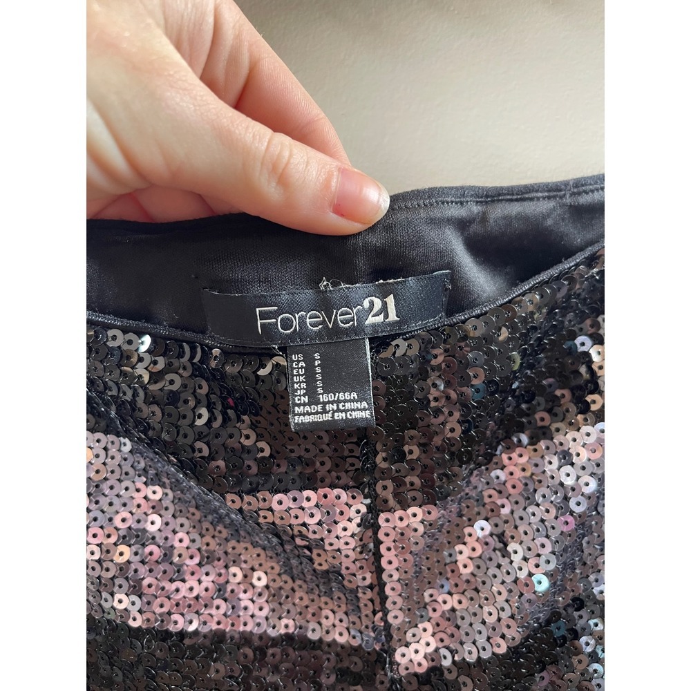 Forever 21 Womens Black Silver Striped Sequin Mini Shorts Party Festival Size S - Picture 4 of 6
